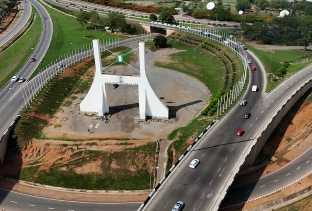 معدل التضخم في نيجيريا ينخفض للشهر الثامن على التوالي